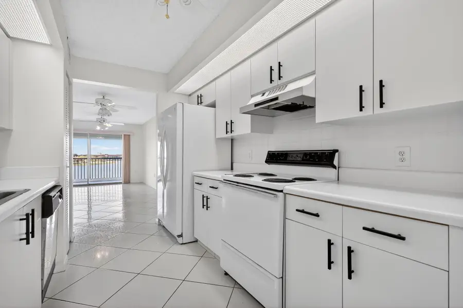 13255 SW 16th Court #404k, Pembroke Pines, FL 33027 - #3