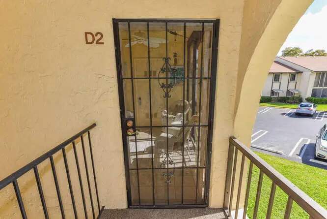 305 Knotty Pine, Greenacres, FL 33463 - #2