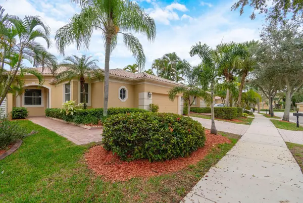 2466 Bay Isle, Weston, FL 33327
