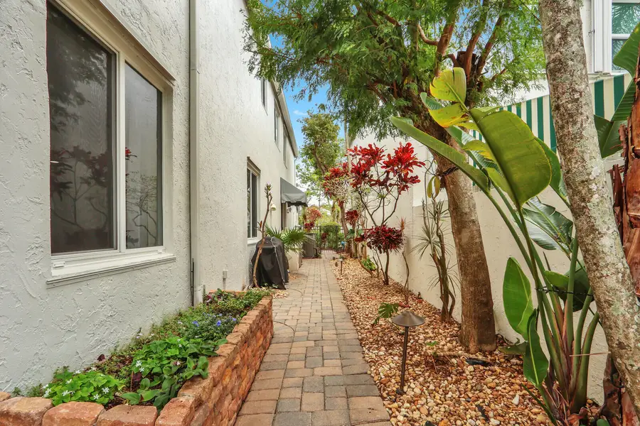 2063 Cezanne, West Palm Beach, FL 33409 - #3