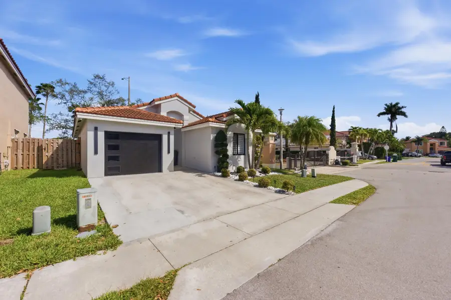 1902 Seville, Margate, FL 33063 - #2