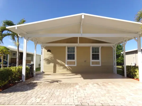 147 Plantation, Greenacres, FL 33467