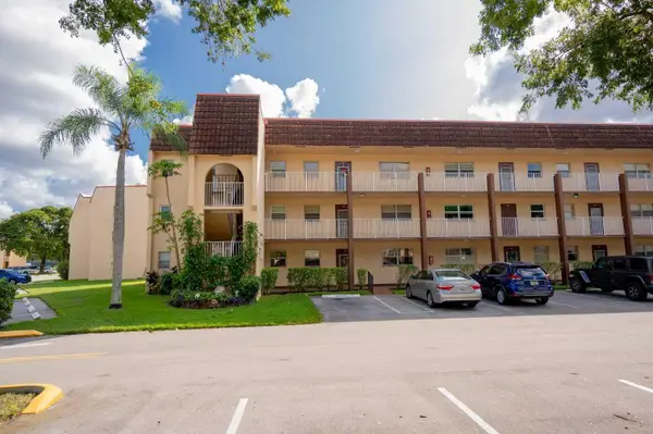 8861 Sunrise Lakes Boulevard #Unit 301, Sunrise, FL 33322