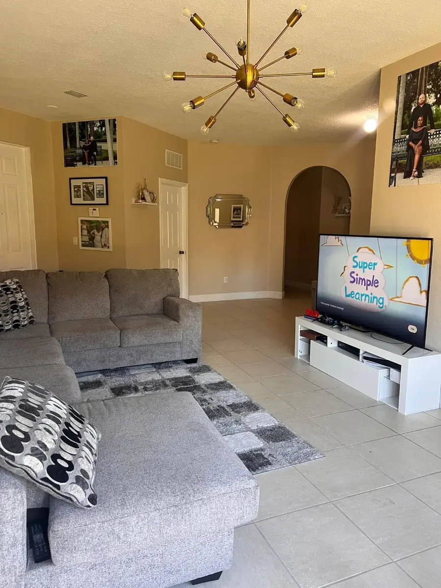 252 SW Manatee Springs Way, Port Saint Lucie, FL 34986 - #3