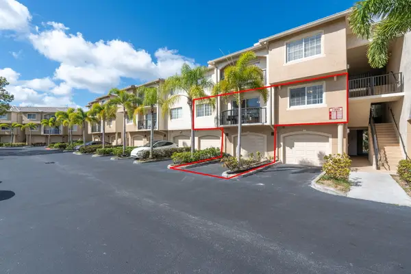 1000 Crestwood Ct Court S #1013, Royal Palm Beach, FL 33411