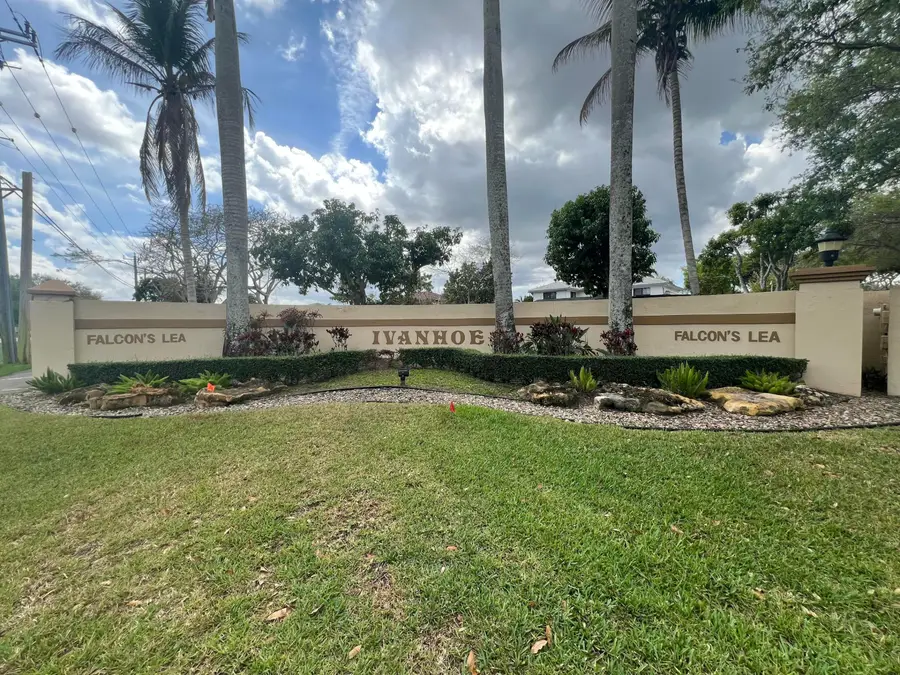 15010 E Falcons Lea, Davie, FL 33331 - #3