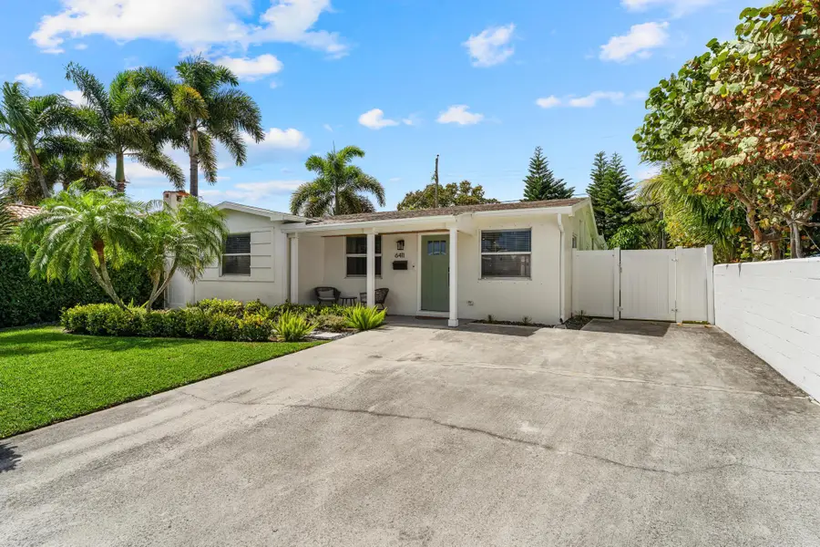 6411 Lake Avenue, West Palm Beach, FL 33405 - #3