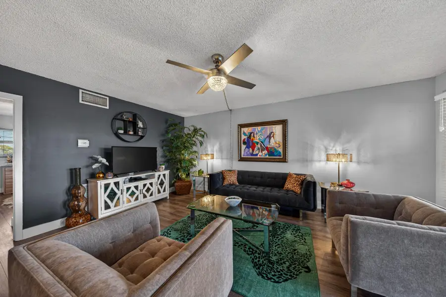 804 SE 7th Se #401, Deerfield Beach, FL 33441 - #2