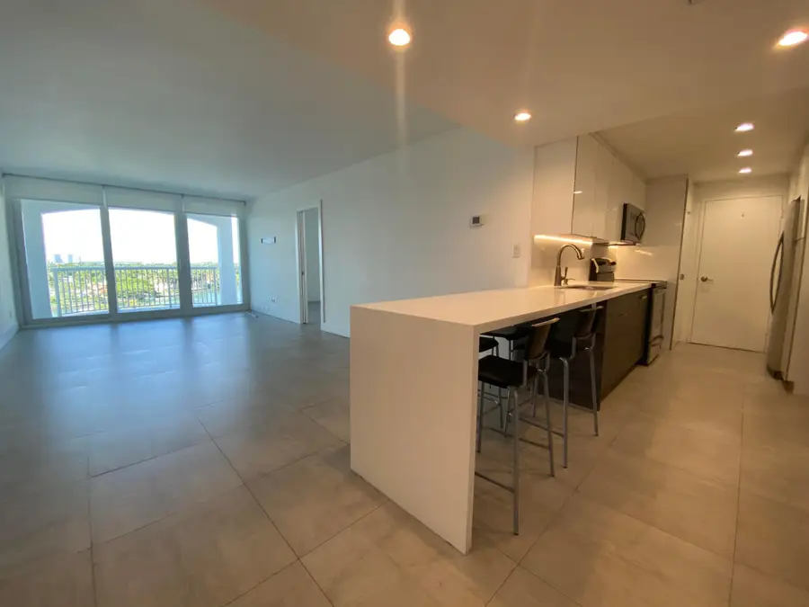 5401 Collins #620, Miami Beach, FL 33140 - #3