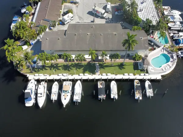 1780 SE 4th Street, Pompano Beach, FL 33060