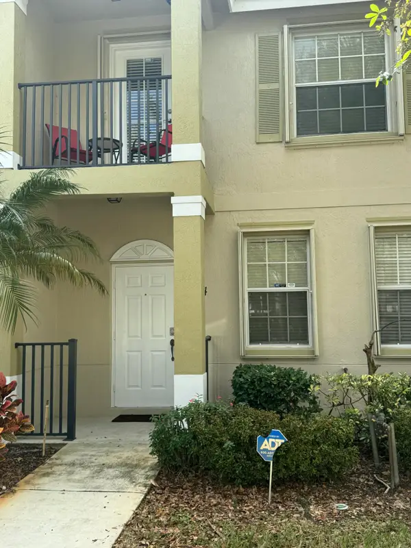 2104 SE Eatonville Drive, Port St Lucie, FL 34952