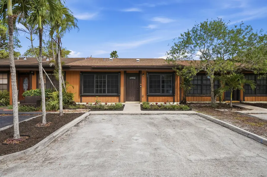 10121 Acorn Lane #10121, Pembroke Pines, FL 33026 - #2