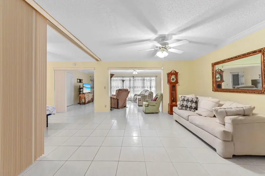 5800 Fernley Drive W #Apt 14, West Palm Beach, FL 33415 - #3