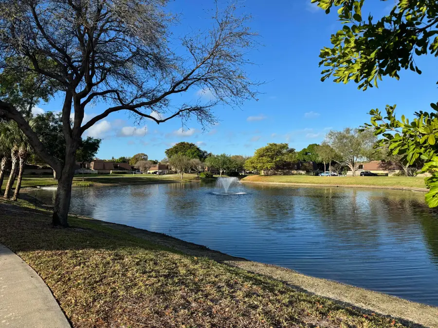 219 2nd Lane, Palm Beach Gardens, FL 33418 - #3