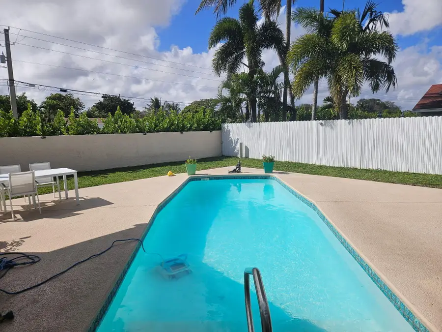 7597 N Nemec Dr Drive N, Lake Clarke Shores, FL 33406 - #2