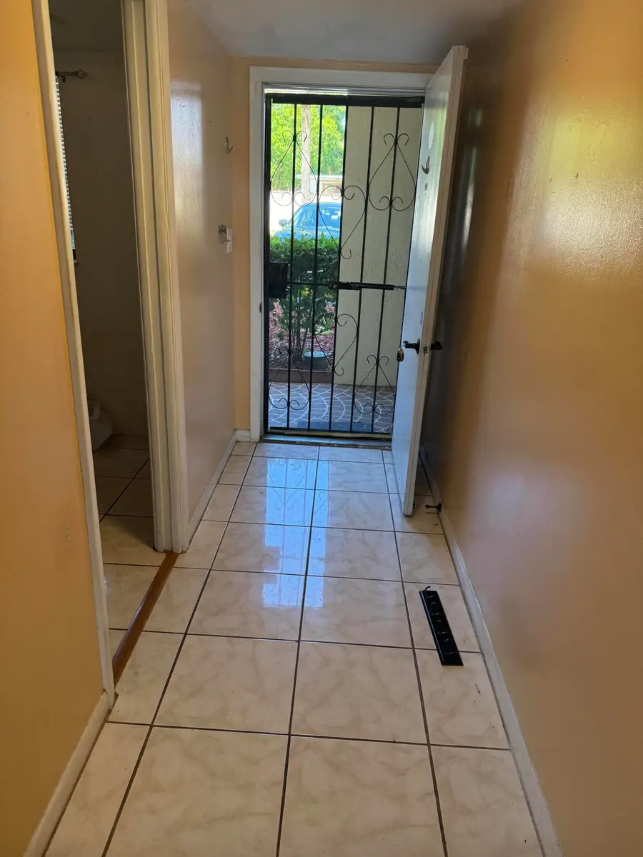 2025 Oleander Boulevard #105, Fort Pierce, FL 34982 - #2