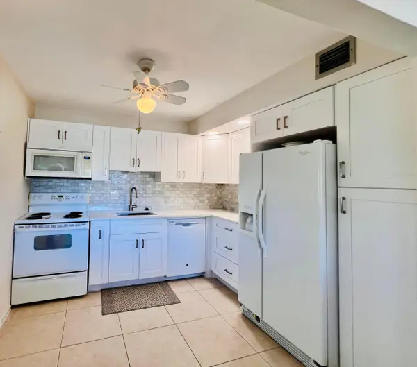 314 Wellington D, West Palm Beach, FL 33417