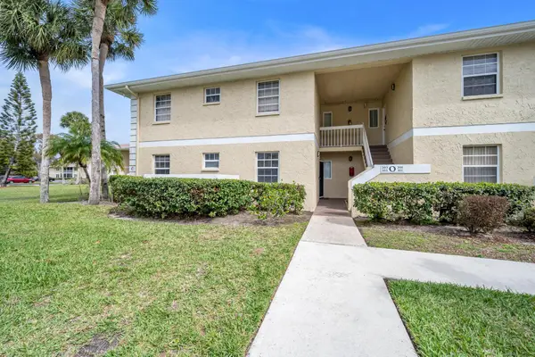 1552 SE Royal Green Circle #O-103, Port St Lucie, FL 34952