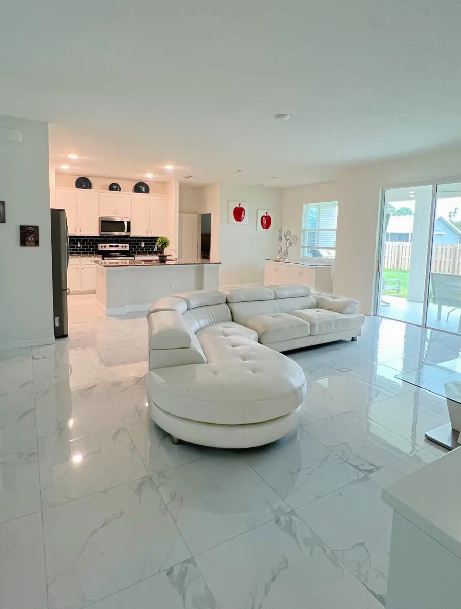 103 SW Grove Avenue, Port Saint Lucie, FL 34983 - #2