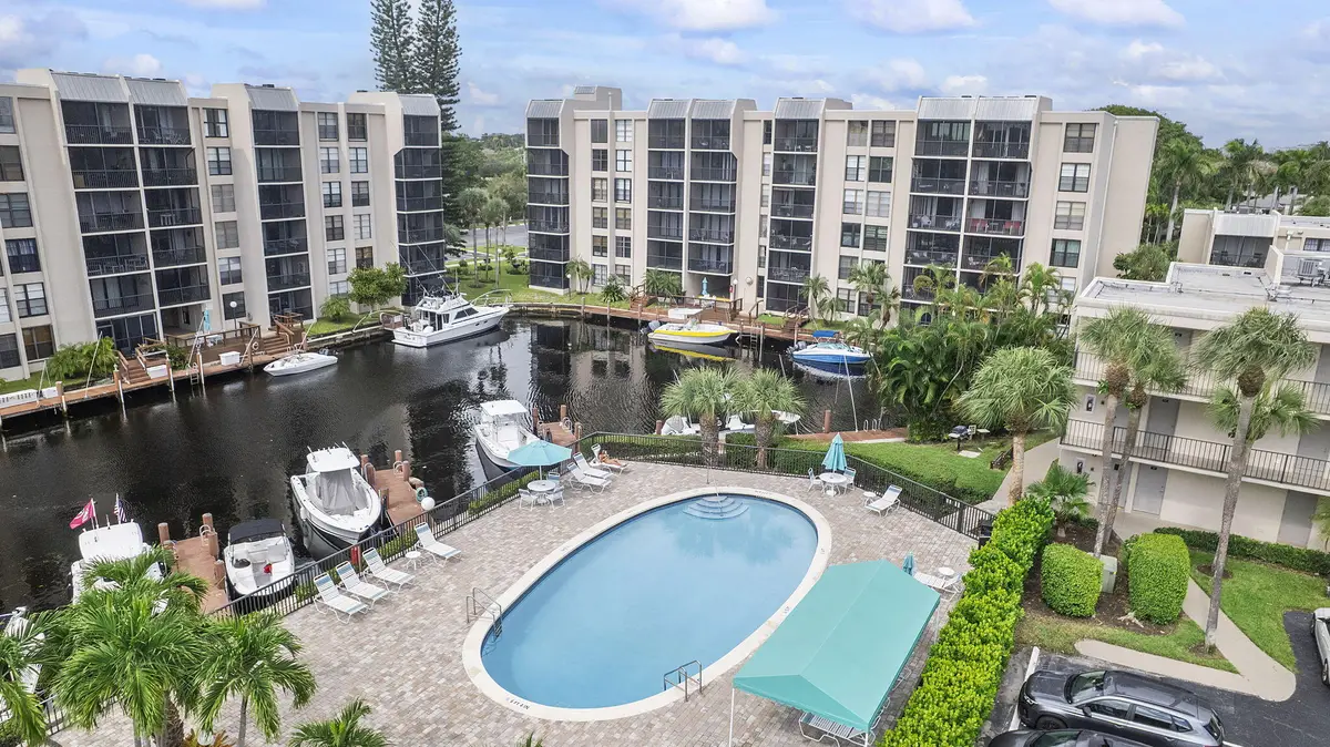 8 N Royal Palm Way #6040, Boca Raton, FL 33432 - #1