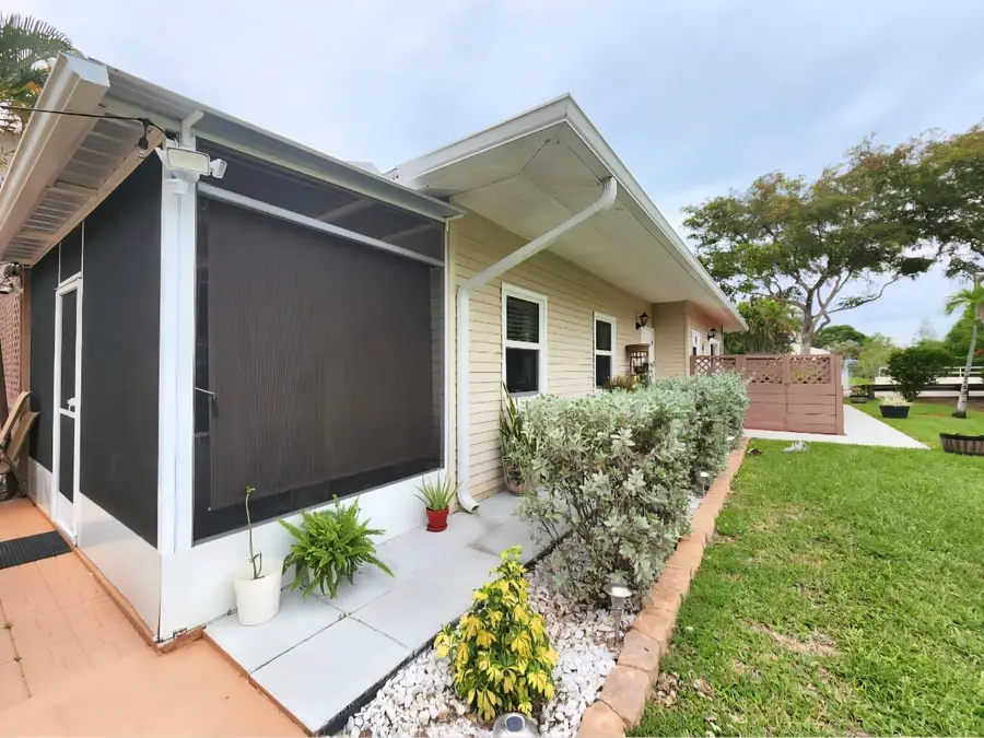 200 E Hemingway Circle, Margate, FL 33063 - #3