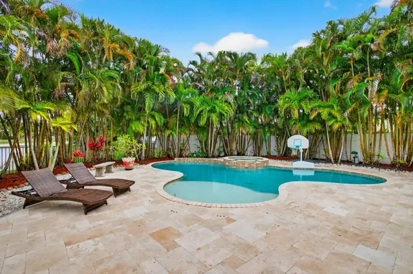 9732 Phipps Lane, Wellington, FL 33414