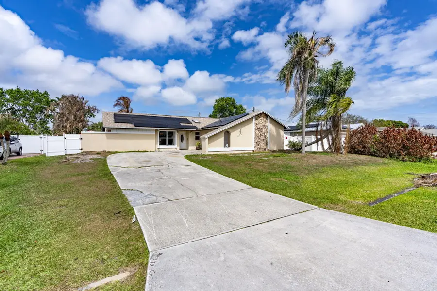 249 NW Goldcoast Avenue, Port Saint Lucie, FL 34983 - #2