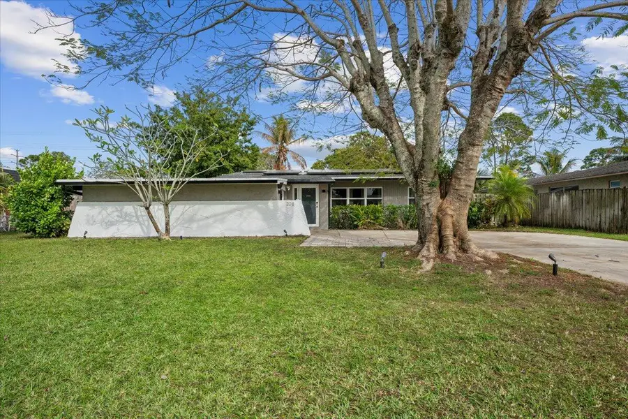 208 Sandpiper Avenue, Royal Palm Beach, FL 33411 - #2