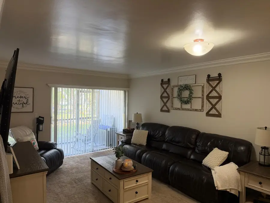 711 N Pine Island Road #104, Plantation, FL 33324 - #3