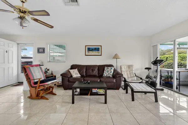 622 Hummingbird Lane, Delray Beach, FL 33445