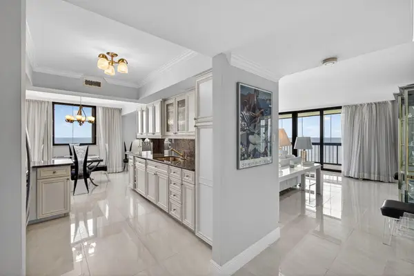 5380 N Ocean Drive #12e, Singer Island, FL 33404