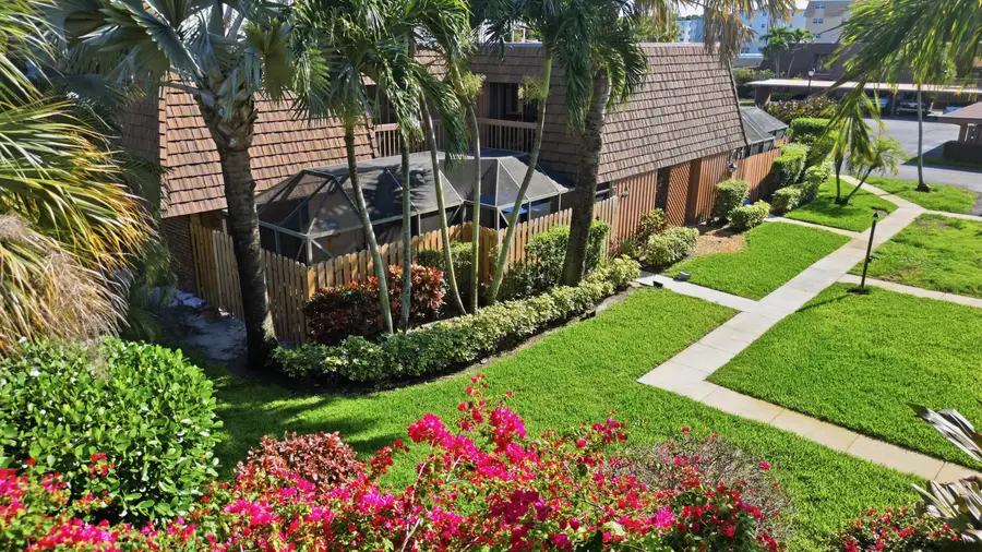 9 Atrium Circle #C, Atlantis, FL 33462 - #2