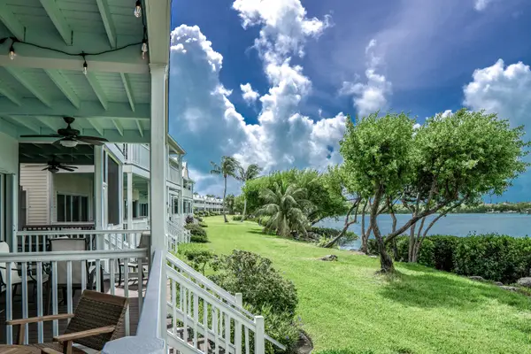 5040 Sunset Village Drive, Duck Key, FL 33050