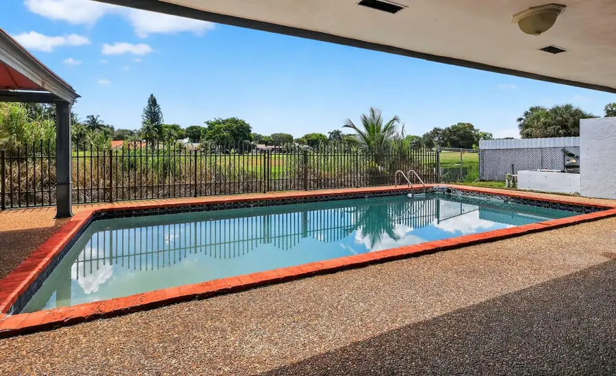 19811 W Oakmont Drive, Hialeah, FL 33015 - #3