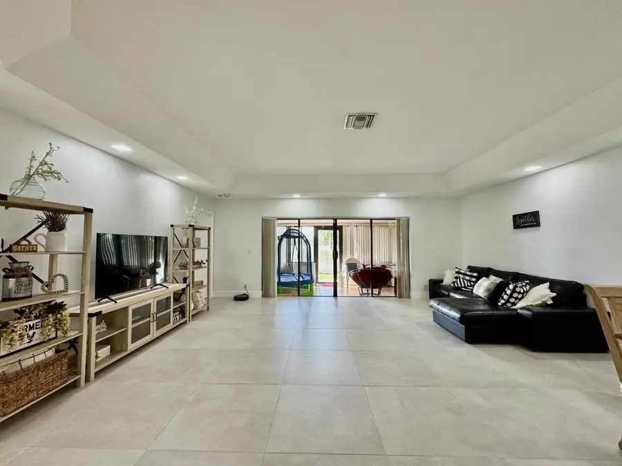 9106 Chatsworth Cascades, Boca Raton, FL 33434 - #3