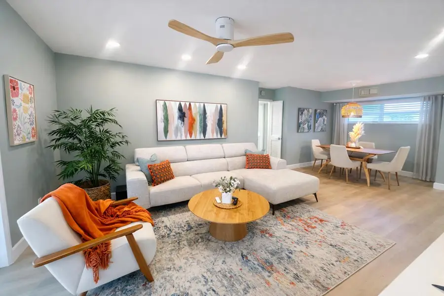 6 Colonial Club Drive #200, Boynton Beach, FL 33435 - #2