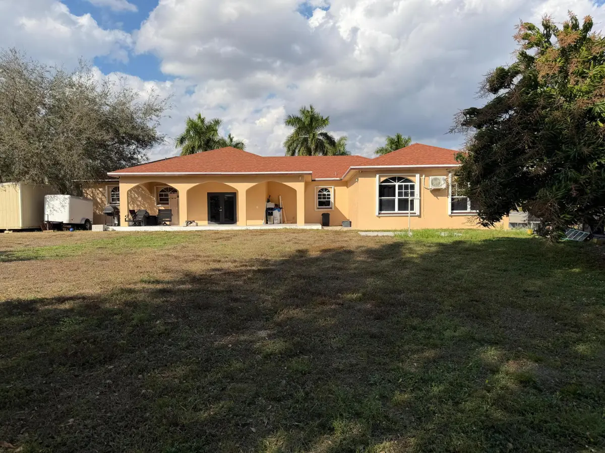435 E A Road E, Labelle, FL 33935 - #1