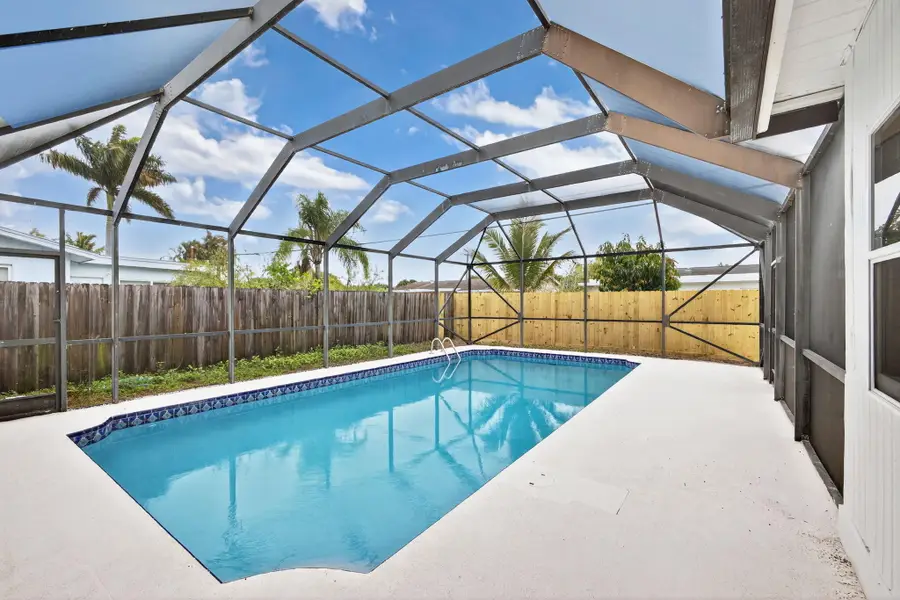 3374 Florida Boulevard, Palm Beach Gardens, FL 33410 - #2