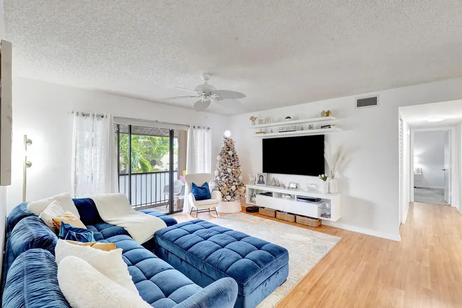 614 Sea Pine Way #C2, West Palm Beach, FL 33415 - #2