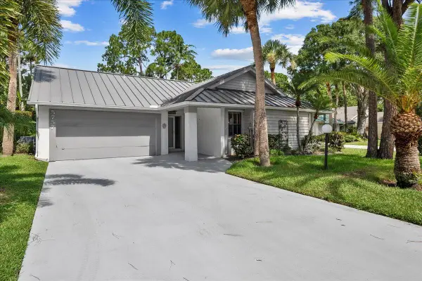 5757 Peachwood Court, Jupiter, FL 33458