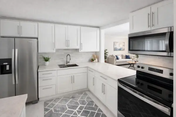 2687 Garden Drive N #212, Lake Worth Beach, FL 33461