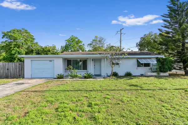 2898 SE 1st Place, Boynton Beach, FL 33435