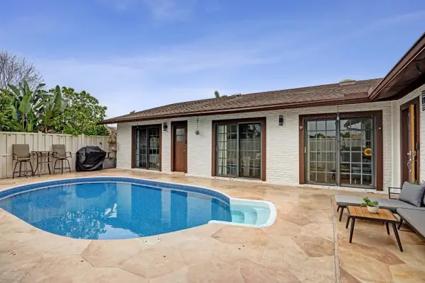 9854 Boca Gardens Trail, Boca Raton, FL 33496