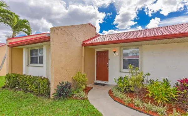 342 Lake Evelyn Drive, West Palm Beach, FL 33411