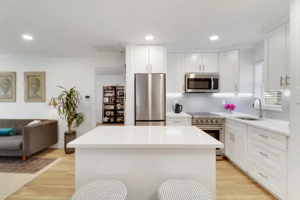 10128 Meridian Way N #7, Palm Beach Gardens, FL 33410