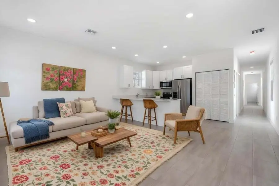 2689 Hiawatha Avenue, West Palm Beach, FL 33409 - #3