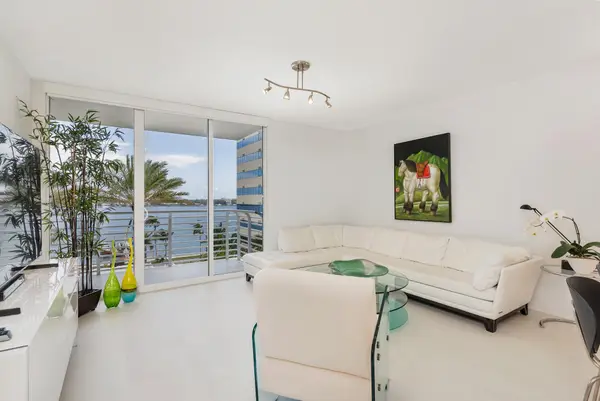 1551 N Flagler Drive #711, West Palm Beach, FL 33401