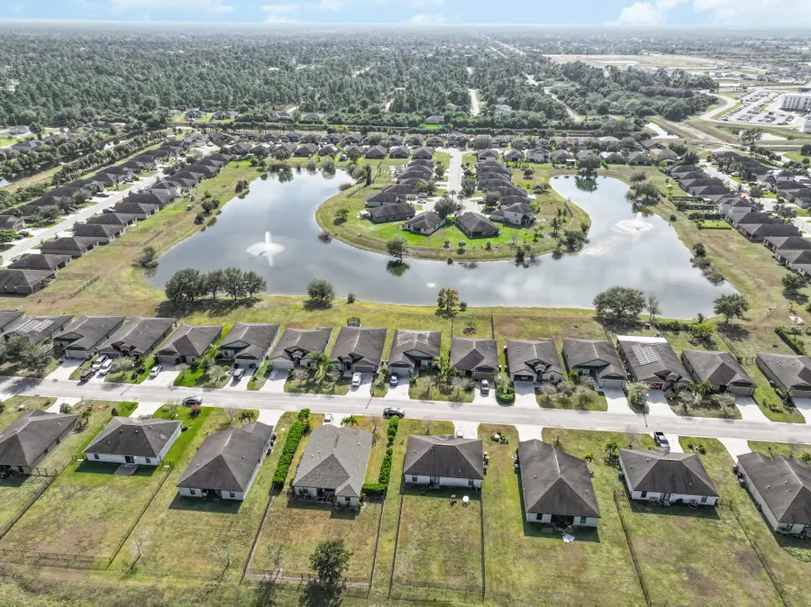 746 Center Lake Street, Lehigh Acres, FL 33974 - #2