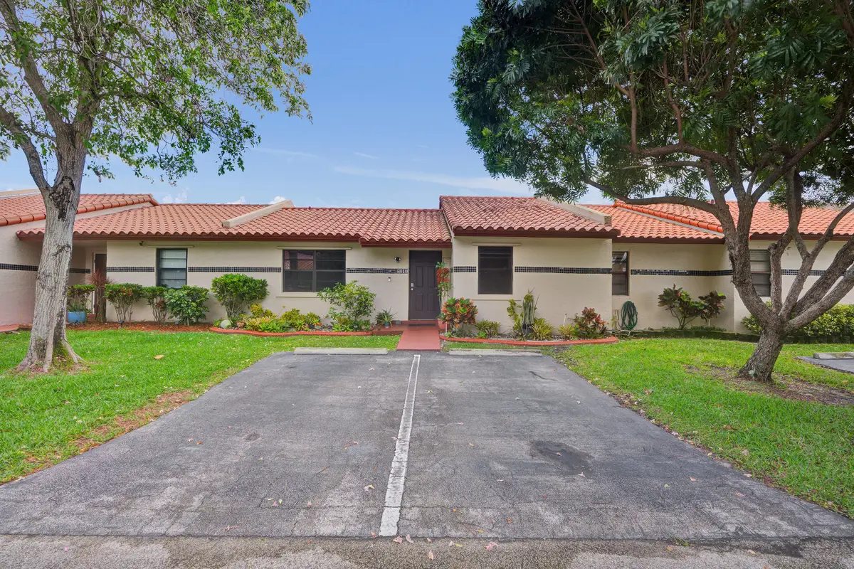 5810 SW 112th Way, Cooper City, FL 33330 - #1