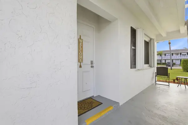 1415 SW 27th Avenue #104, Delray Beach, FL 33445